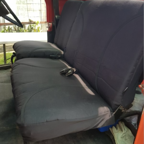 Toyota Landcruiser Ute Poly Canvas seat covers Poly Canvas seat covers fitted to a Toyota Landcruiser Ute