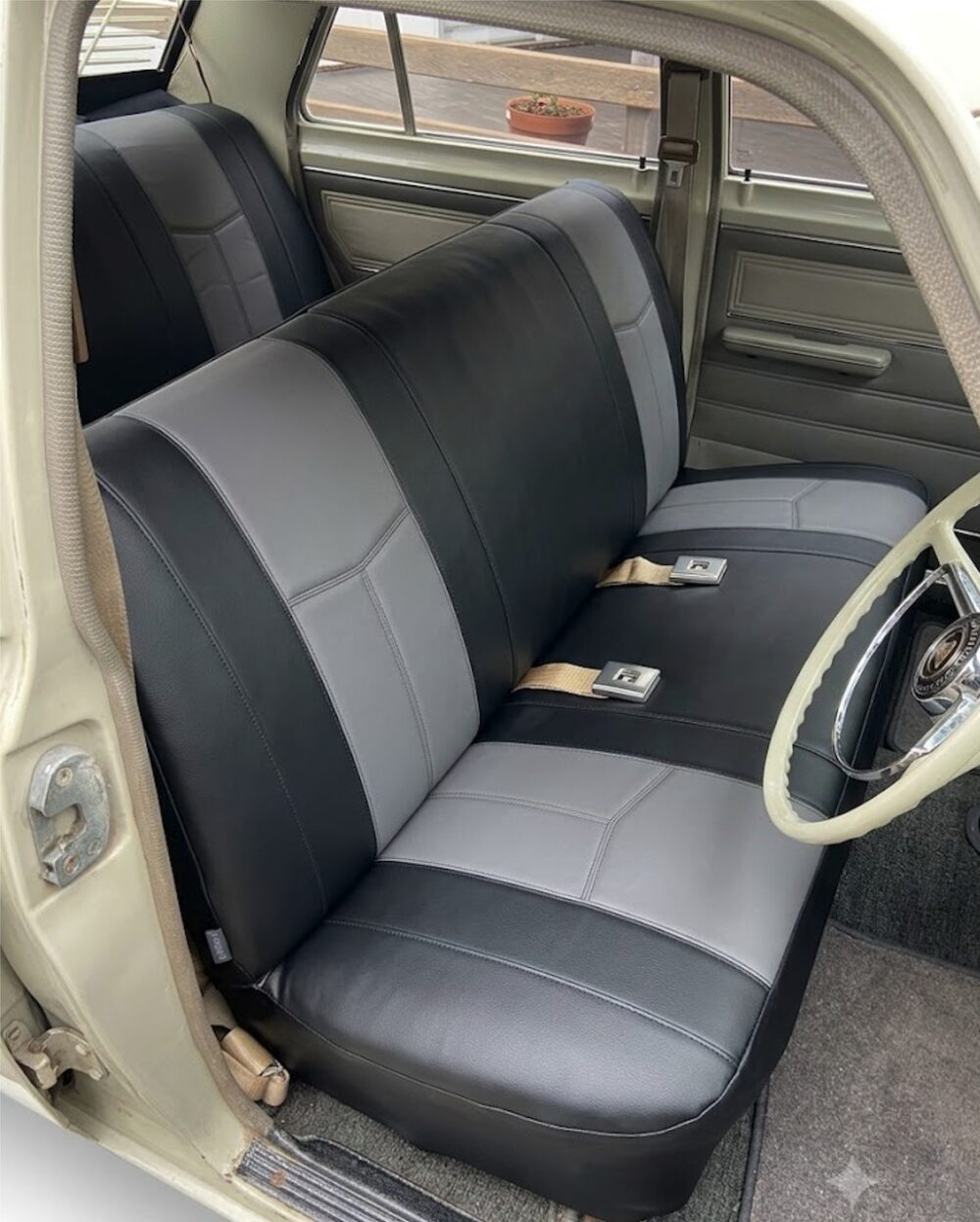 Holden Rodeo Leather Look seat covers Leather Look seat covers fitted to a Holden Rodeo