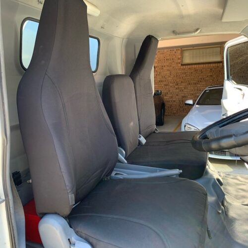 Mitsubishi Fuso Canter seat covers Seat covers fitted to a Mitsubishi Fuso Canter