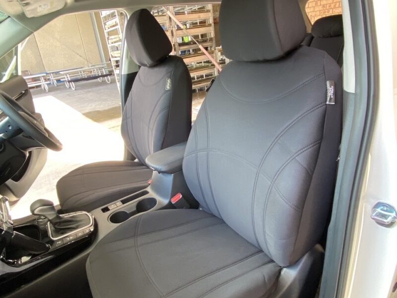 Neoprene seat covers fitted to a Haval H6