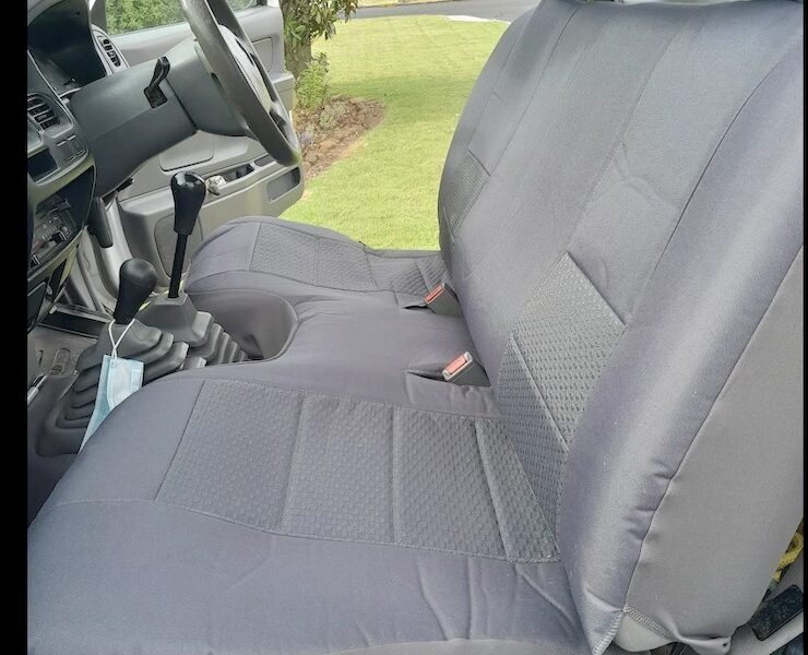 Nissan Navara seat covers Seat covers fitted to a Nissan Navara
