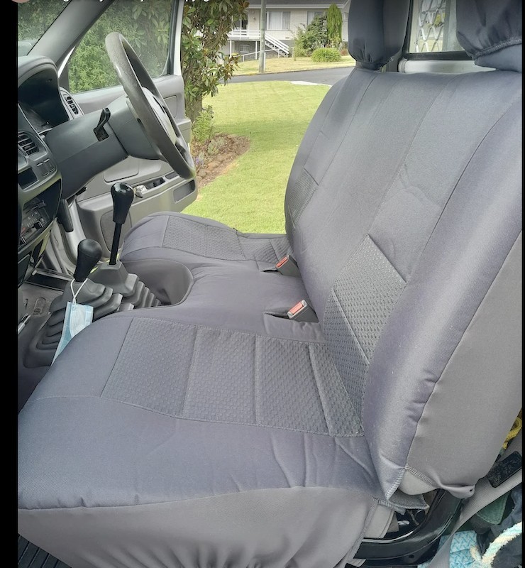Nissan Navara seat covers Seat covers fitted to a Nissan Navara