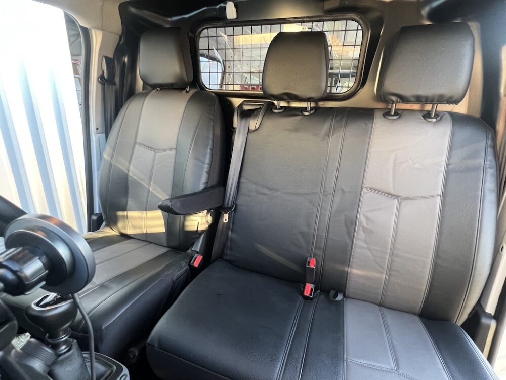 Peugeot Expert seat covers Seat covers fitted to a Peugeot Expert