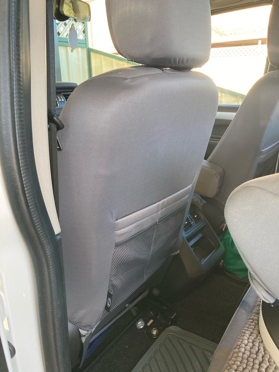 Mahindra Pikup Poly Canvas seat covers Poly Canvas seat covers fitted to a Mahindra Pikup