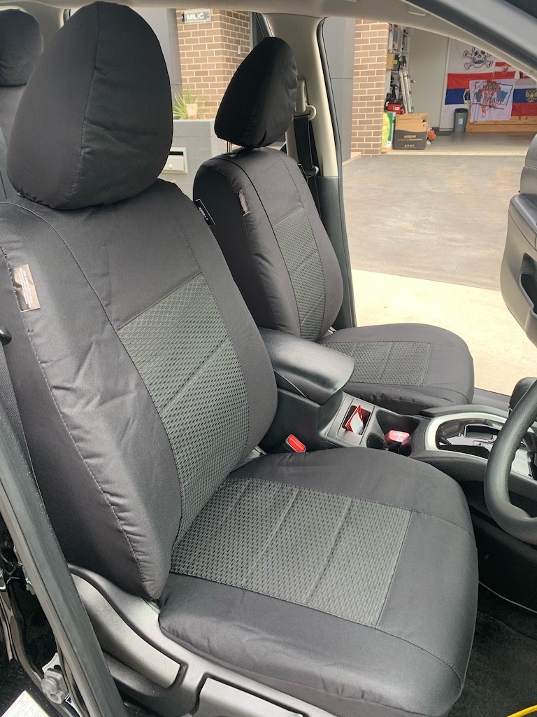 Waterproof Jacquard seat covers fitted to a MG MGS5